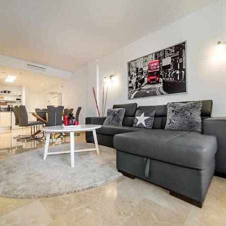 Espanhouse Elvis Apartment Torrevieja Exteriör bild